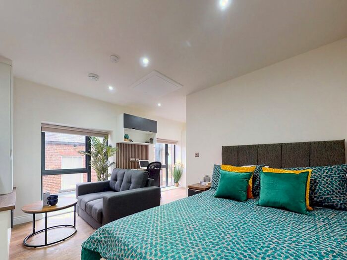 Studio To Rent In Hyde Terrace Hyde Terrace, Leeds, LS2