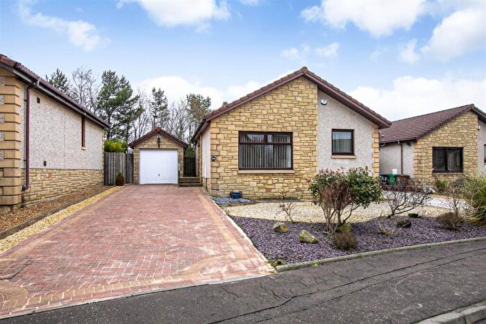 2 Bedroom Detached Bungalow For Sale In Queen Margaret Fauld, Dunfermline, KY12
