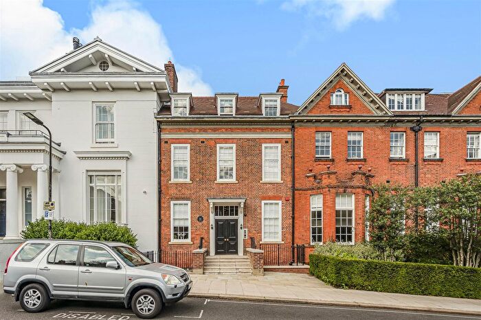 2 Bedroom Flat To Rent In Kidderpore Avenue, Hampstead, NW3