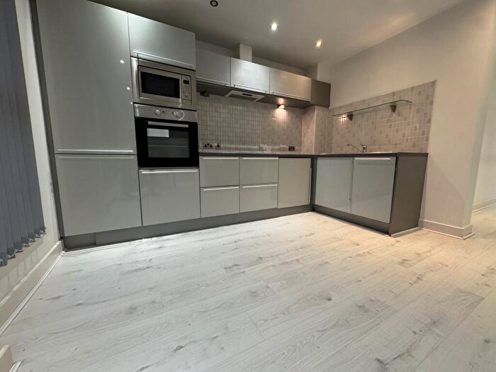 1 Bedroom Flat To Rent In George Street, Nottingham, Nottinghamshire, NG1