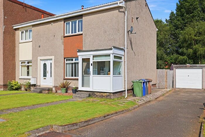 2 Bedroom End Of Terrace House For Sale In Fern Avenue, Erskine, Renfrewshire, PA8