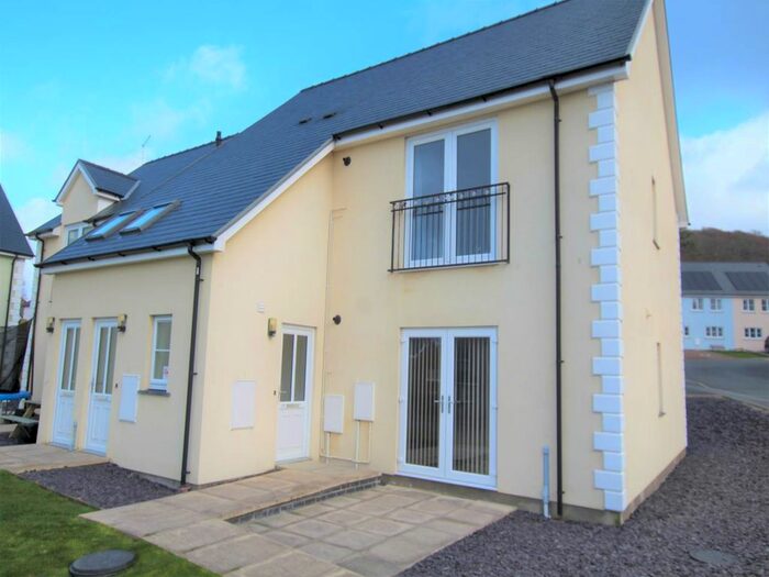 2 Bedroom Property To Rent In Clos Crugiau, Rhydyfelin, Aberystwyth, SY23