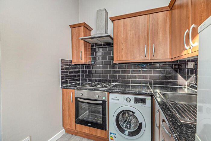 1 Bedroom Apartment For Sale In Clincart Road, Mount Florida, Glasgow, G42