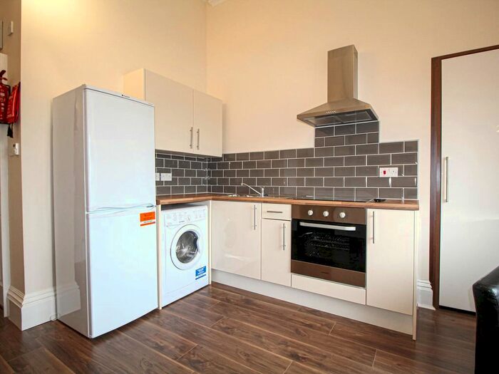 Studio To Rent In Clarendon Road, Leeds, LS2