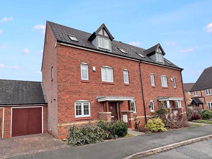 3 Bedroom Semi-Detached House To Rent In Drummond Road, Cawston, Rugby, CV22