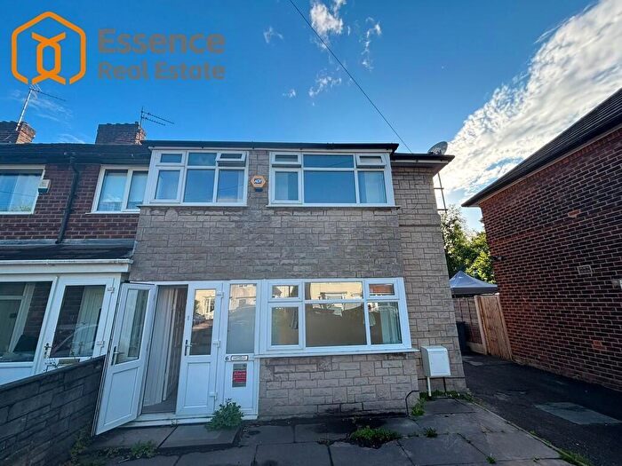 3 Bedroom Semi-Detached House For Sale In West Didsbury, Manchester, M20