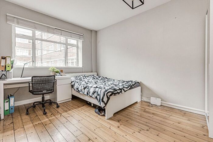 3 Bedroom Flat To Rent In West Kensington Court, Edith Villas, W14