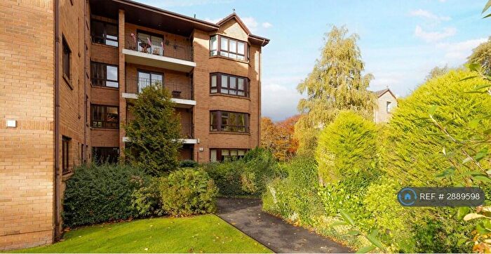 3 Bedroom Flat To Rent In Craigend Park, Edinburgh, EH16