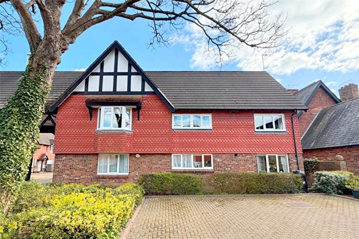 2 Bedroom Apartment For Sale In Village Court, Whitley Bay, NE26