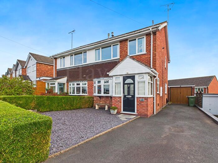 3 Bedroom Semi-Detached House For Sale In Meadow Rise, Bewdley, DY12