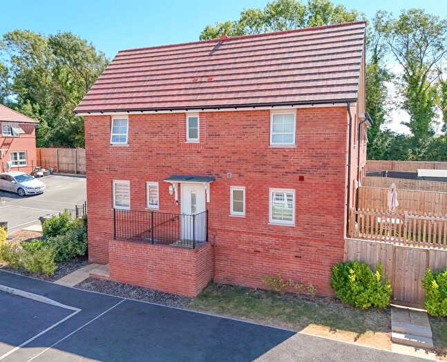 3 Bedroom End Terrace House For Sale In Blackberry Close, Berry Acres, Paignton, TQ4