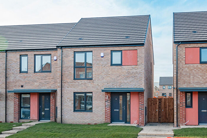 3 Bedroom House To Rent In Locomotovie Way, Gateshead, NE8