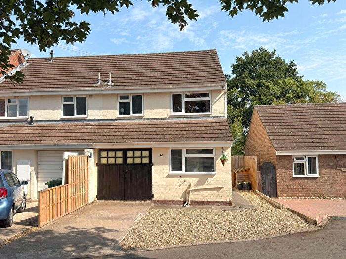 3 Bedroom End Of Terrace House For Sale In St. Peters Close, Moreton-on-Lugg, Hereford, HR4