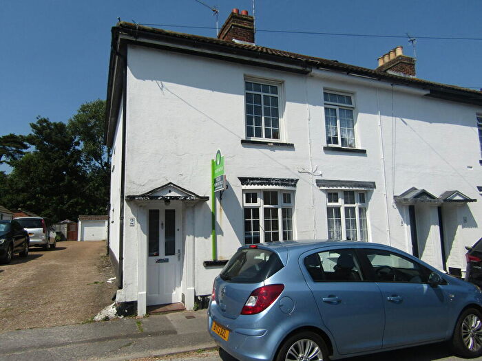 2 Bedroom House To Rent In Sultan Road, Emsworth, Hampshire, PO10