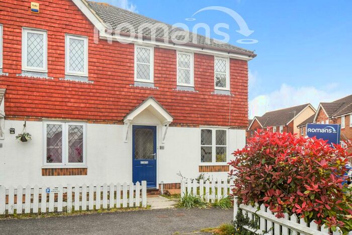 3 Bedroom End Of Terrace House To Rent In Hebbecastle Down, Warfield, RG42