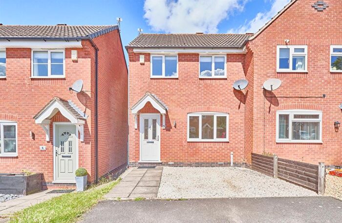 2 Bedroom Property To Rent In Shoesmith Close, Barwell, Leicester, LE9