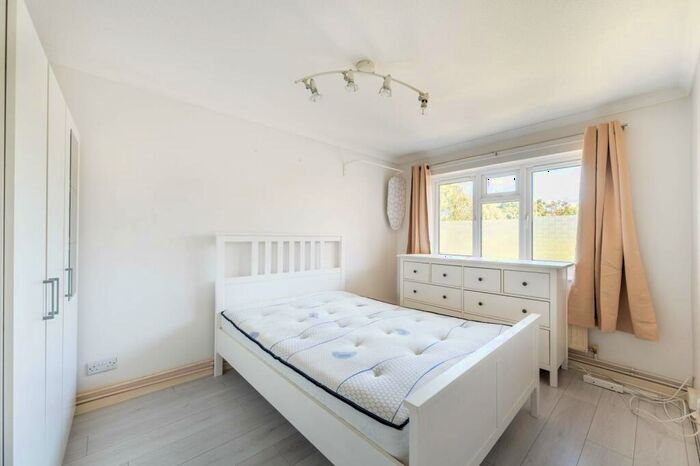 1 Bedroom Flat To Rent In Wilson Drive, Kingsbury, Wembley, HA9