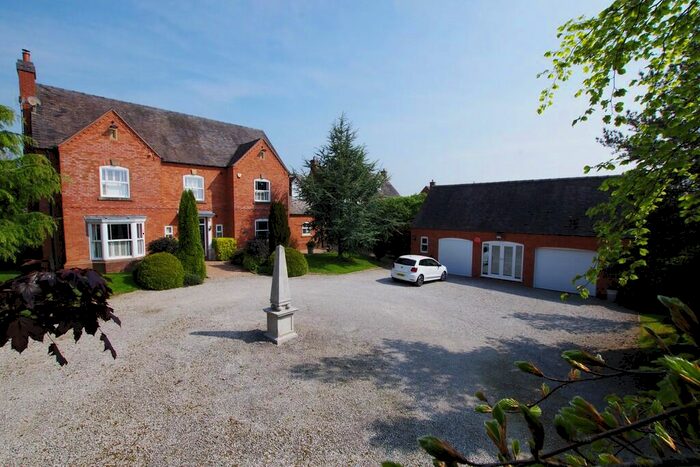 5 Bedroom Detached House For Sale In Hollington Road, Rocester, ST14