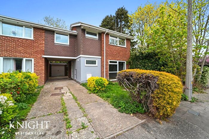 4 Bedroom Link Detached House For Sale In Bridgefield Close, Colchester, CO4