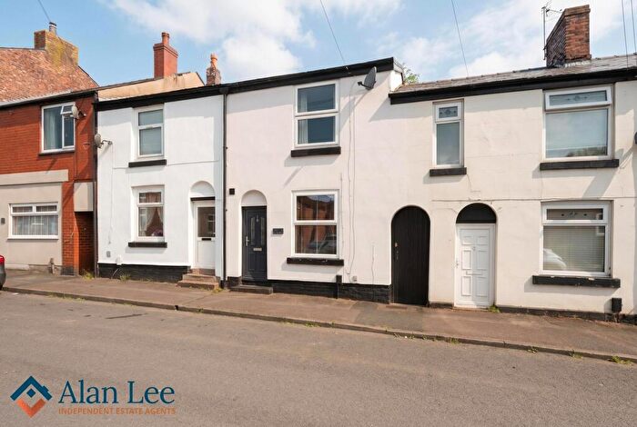 2 Bedroom Terraced House For Sale In Crompton Road, Macclesfield, SK11