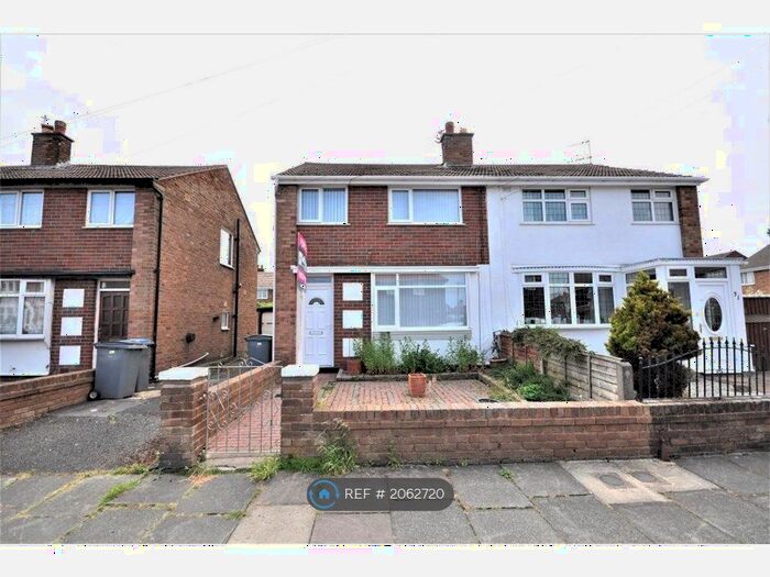3 Bedroom Semi-Detached House To Rent In Dewhurst Avenue, Blackpool, FY4