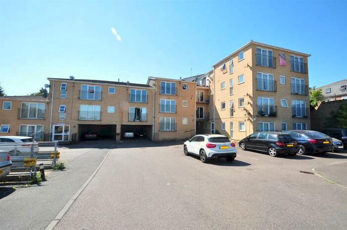 2 Bedroom Flat To Rent In Ruskin Road, Belvedere, DA17
