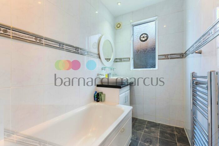 4 Bedroom Flat To Rent In Francis Road, Croydon, CR0