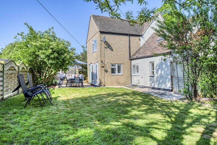 4 Bedroom Cottage For Sale In Horseshoe Cottage, Malmesbury Road, Leigh, SN6