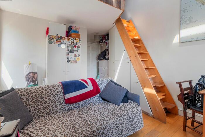 Studio To Rent In Mortimer Road, Kensal Rise, NW10