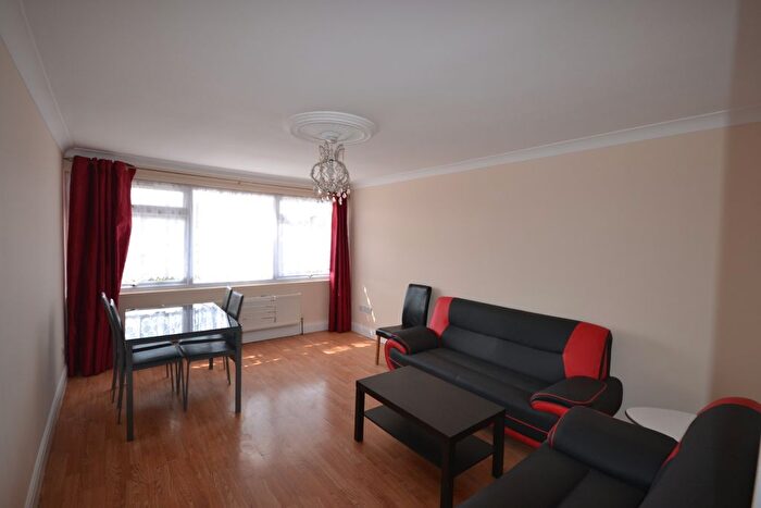 2 Bedroom Flat To Rent In Percy Road, Ilford, IG3