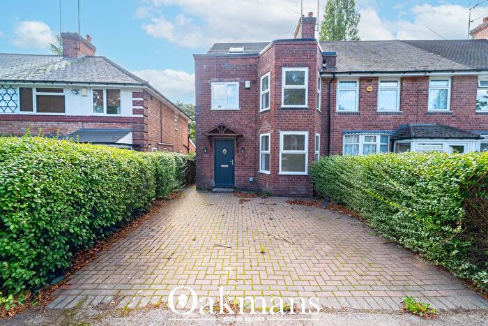 5 Bedroom Semi Detached House For Sale In Tennal Road, Birmingham, B32