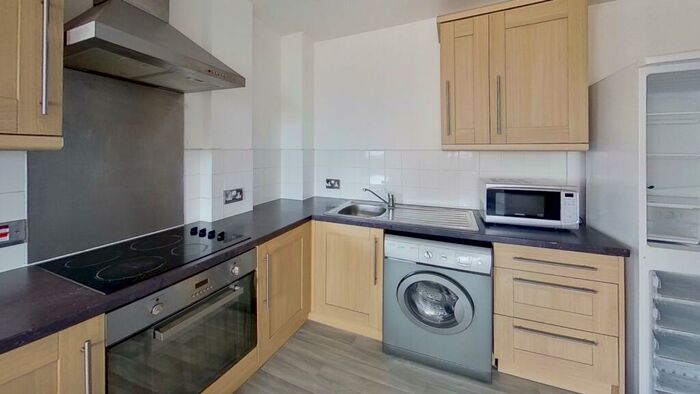 2 Bedroom Flat To Rent In Flat . Cymbeline House, NG1