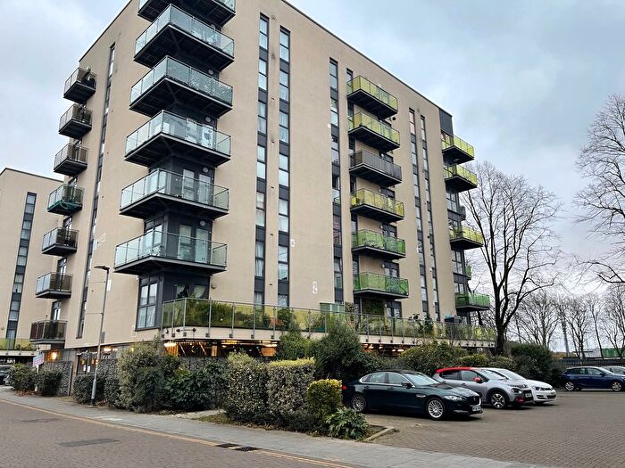 2 Bedroom Flat To Rent In Academy Way, Dagenham, RM8