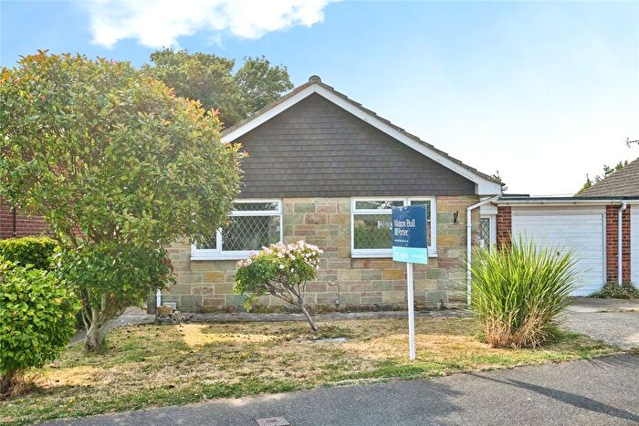 3 Bedroom Bungalow For Sale In Lincoln Way, Bembridge, Isle Of Wight, PO35