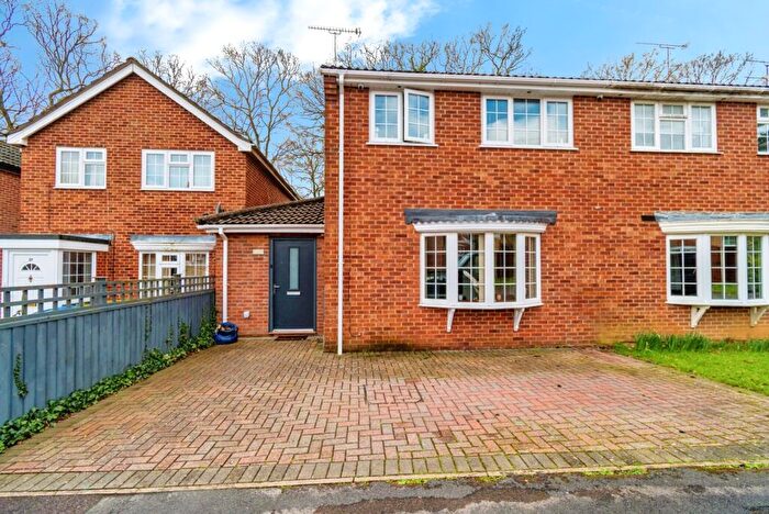 3 Bedroom Semi-Detached House For Sale In Goldcrest Gardens, Southampton, Hampshire, SO16