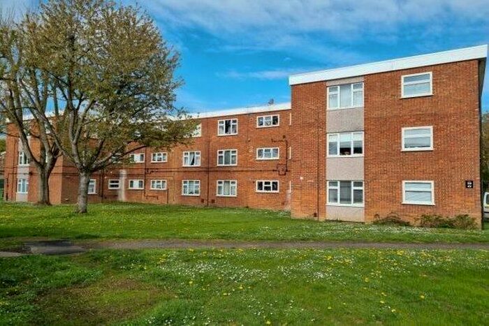 2 Bedroom Flat To Rent In Townley, Letchworth Garden City, SG6