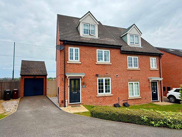 4 Bedroom Semi-Detached House For Sale In Royal Birkdale Way, Rothwell, Leeds, West Yorkshire, LS26