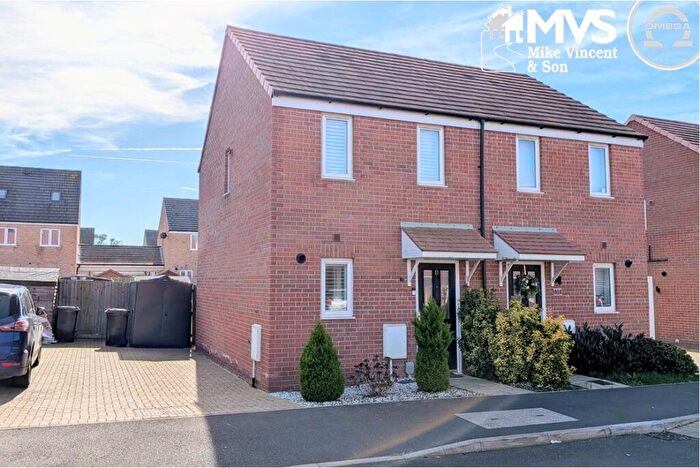 2 Bedroom Semi Detached House For Sale In Otter Way, Clacton-On-Sea, CO16