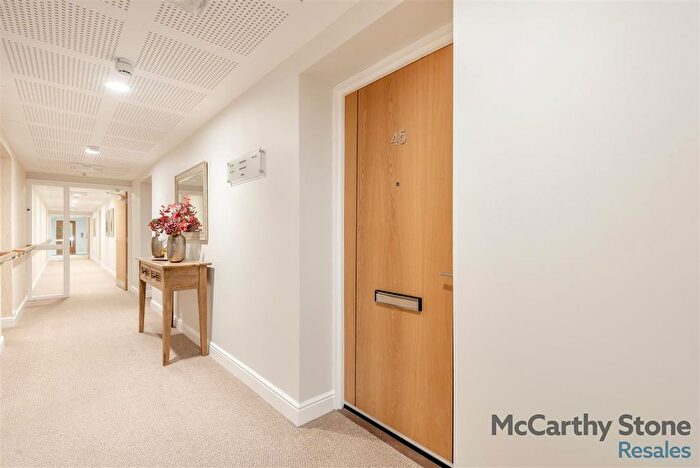 1 Bedroom Flat For Sale In Abbey Foregate, Shrewsbury, SY2