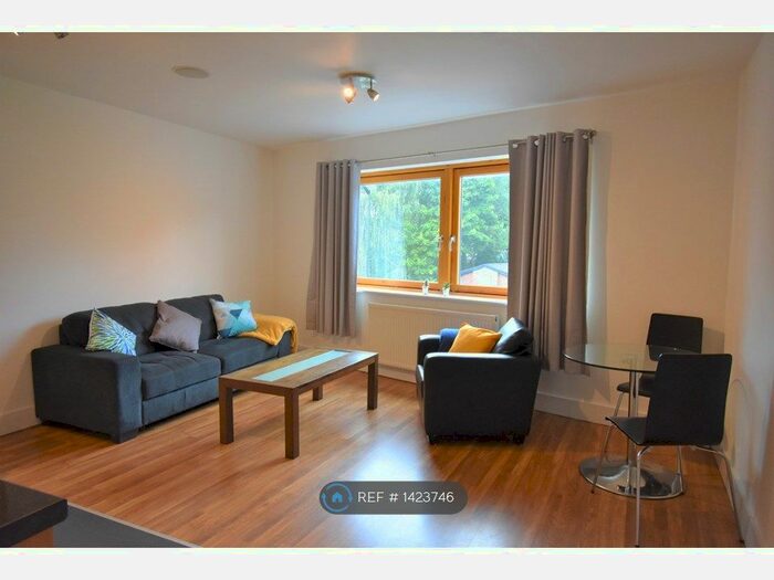 1 Bedroom Flat To Rent In Sharp Street, Prestwich, Manchester, M25