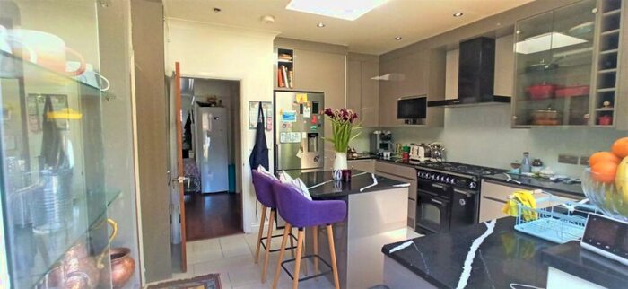 3 Bedroom Semi-Detached House To Rent In Rayners Lane, Pinner, HA5