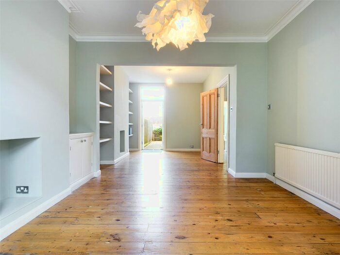 4 Bedroom Terraced House To Rent In Hollingbury Park Avenue, Brighton, BN1