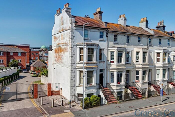 1 Bedroom Flat For Sale In Cavendish Place, Eastbourne, BN21