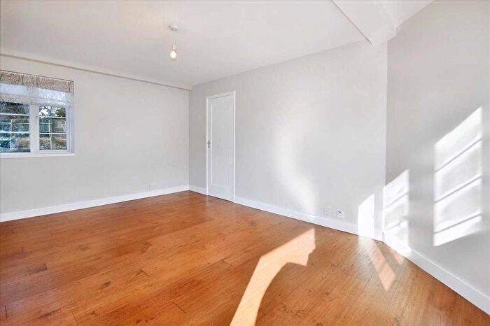 2 Bedroom Flat To Rent In Chiswick Village, Chiswick, Chiswick, W4