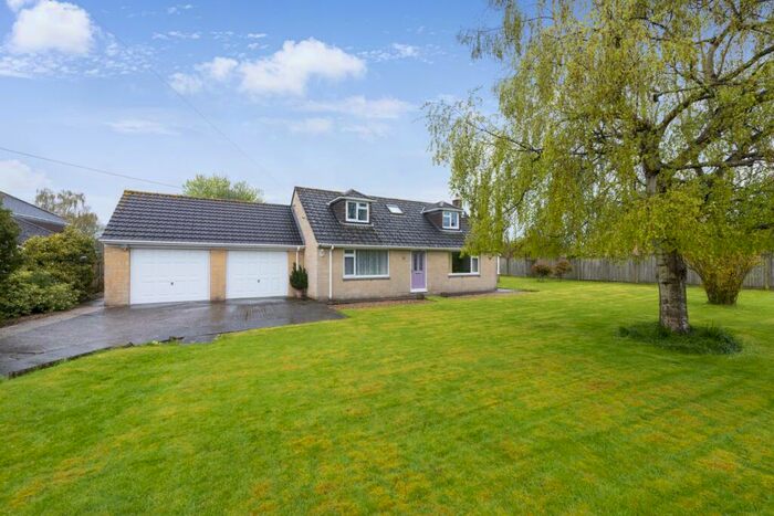 4 Bedroom Detached House For Sale In Chetnole, Sherborne, DT9