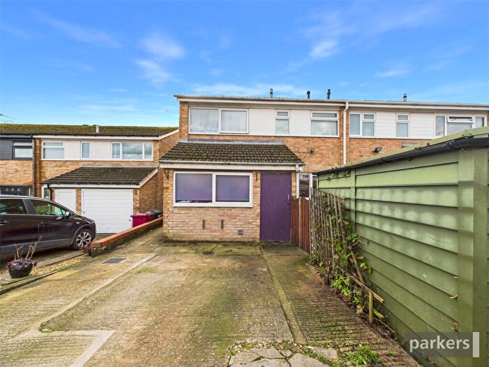 3 Bedroom Semi Detached House For Sale In Ragley Mews, Caversham, Reading, Berkshire, RG4