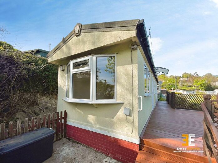 1 Bedroom Mobile/park Home For Sale In Bryn Gynog Park, Hendre Road, Conwy, LL32