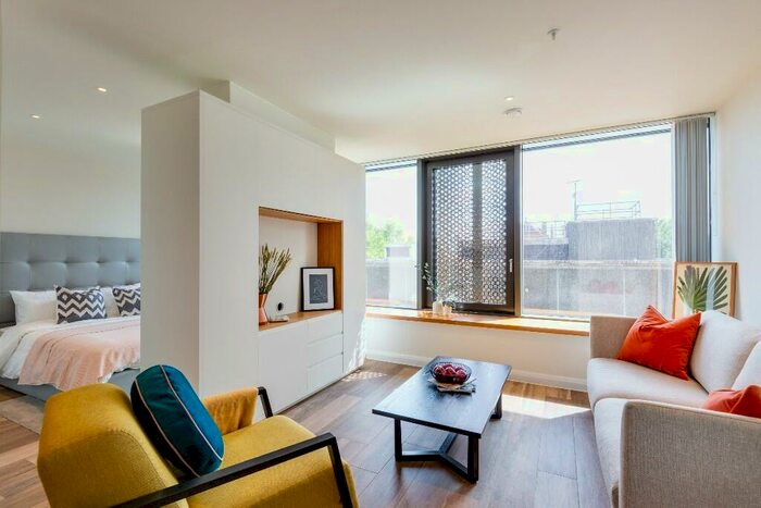 Studio To Rent In Junction Road, London, N19