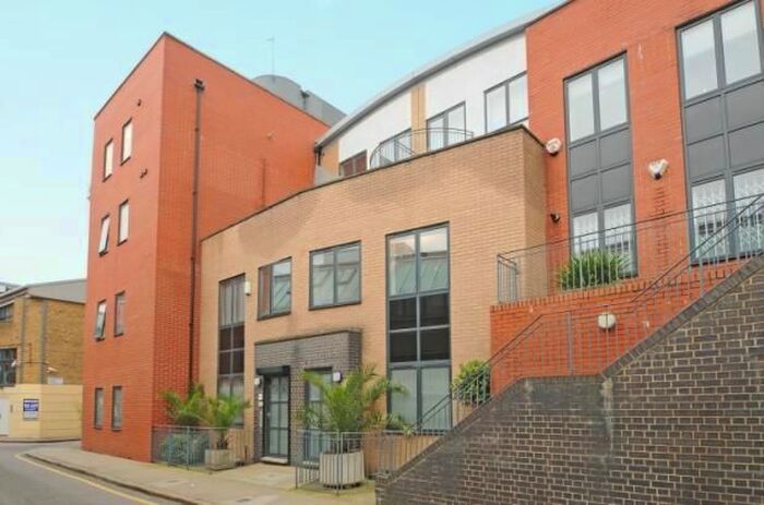 Studio To Rent In Risborough Street, London Bridge, SE1