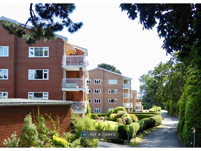 3 Bedroom Flat To Rent In Fairview Park, Poole, BH14